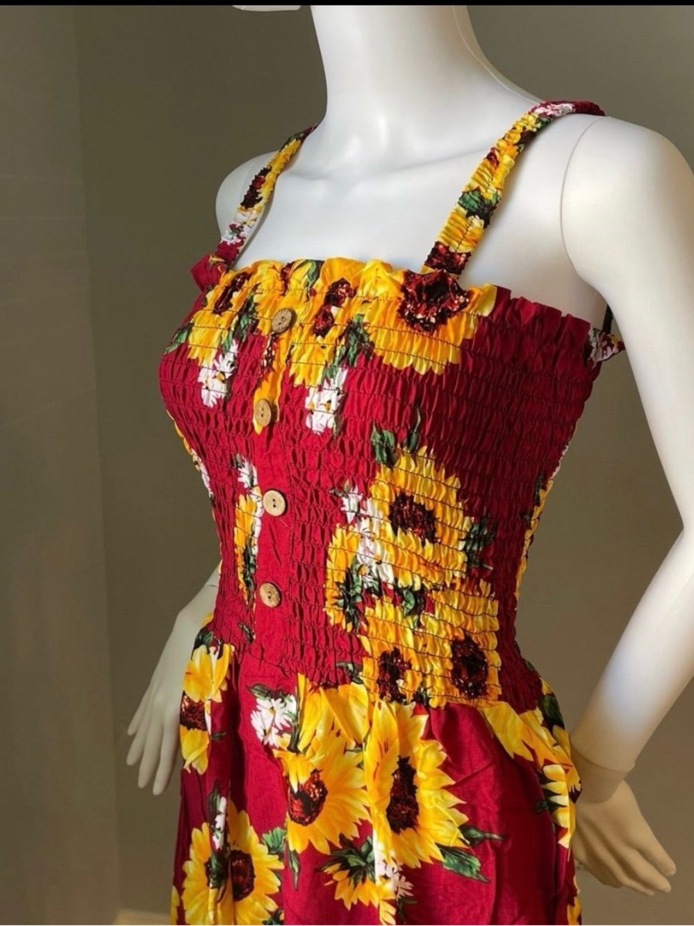 New Women’s RED Sunflower 
mini Dress size XL
Perfect for size 12
Floral - Picture 6 of 7